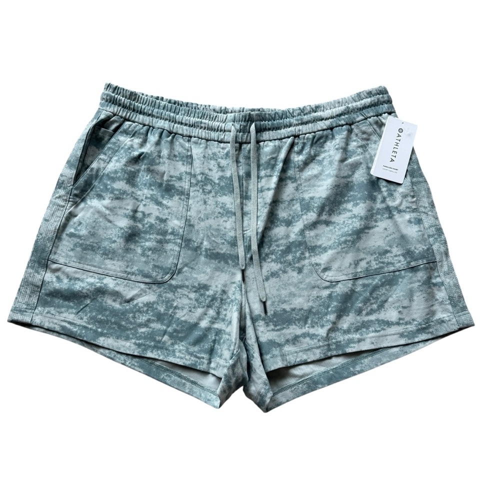 Athleta Women's 3XL Farallon Coastal Green Camo High Rise Utility Shorts Summer